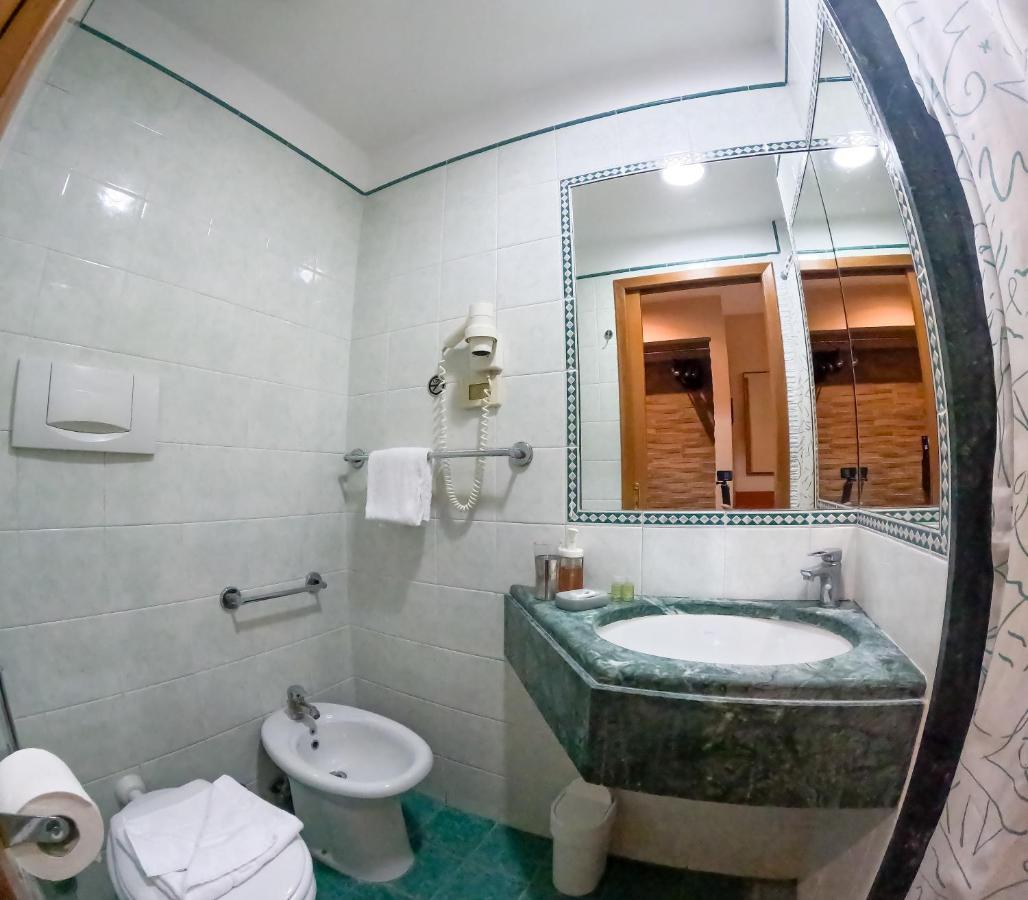 Hotel Cervia Roma Ngoại thất bức ảnh